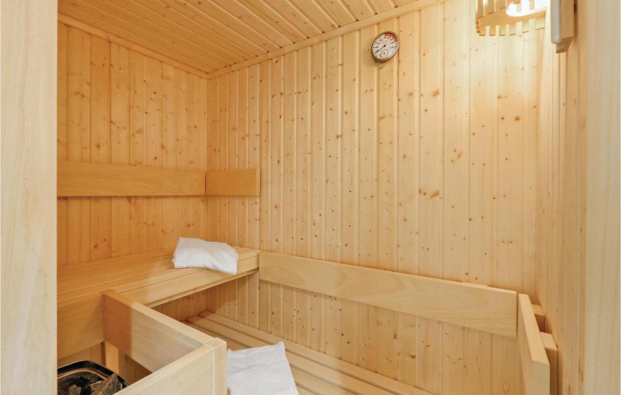 Cozy Apartment In Luebeck Travemuende With Sauna 外观 照片